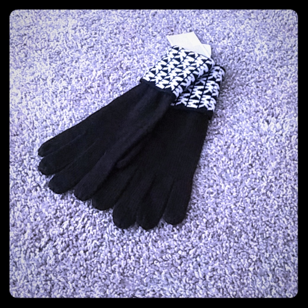 Michael Kors Gloves